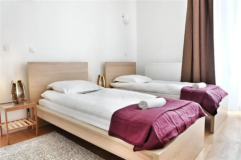Top Spot Residence Brussels 3*,